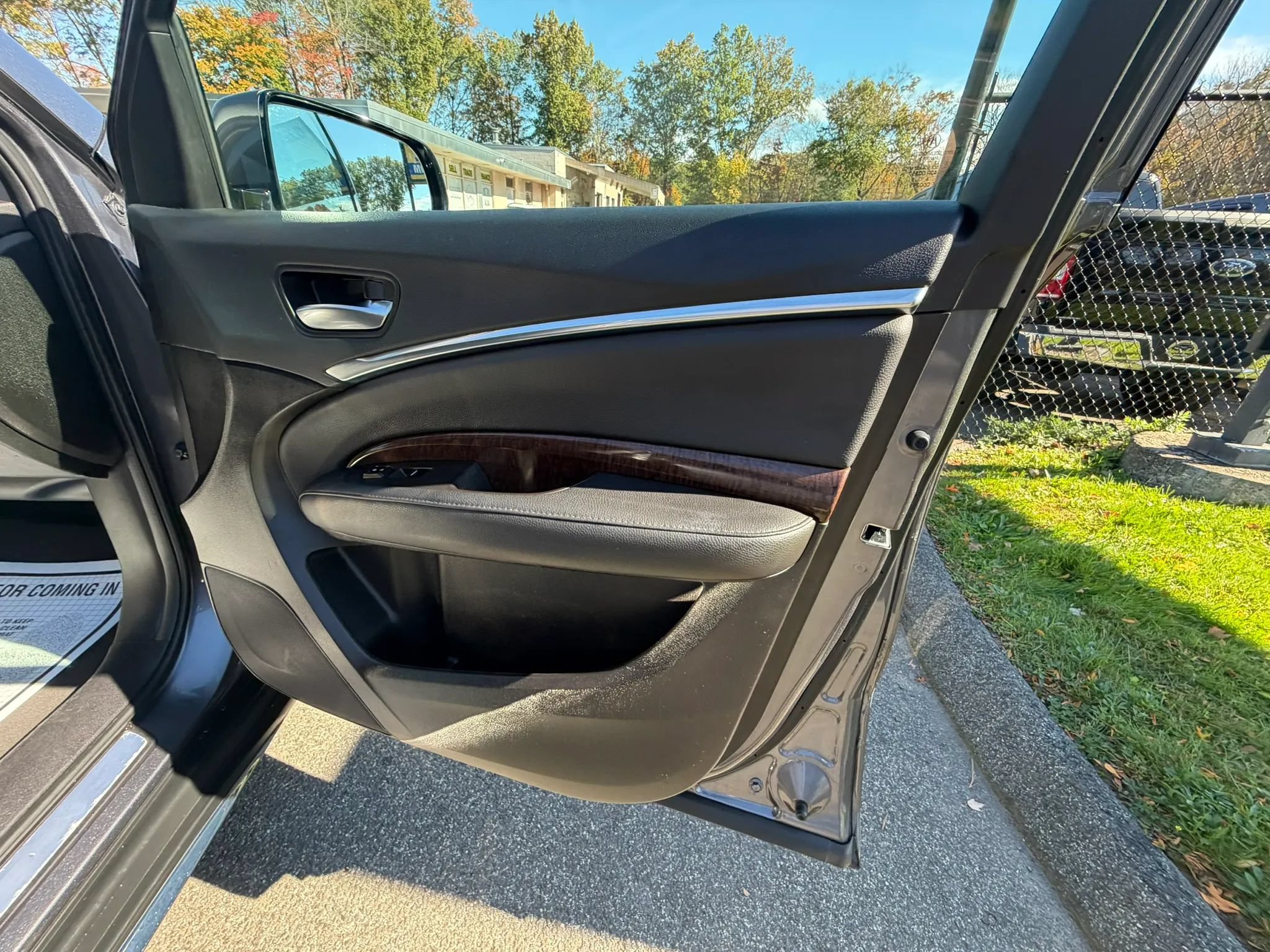 Used 2020 Acura MDX SH-AWD image 14
