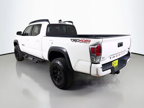 Used 2021 Toyota Tacoma TRD Off-Road w/ TRD Premium Off Road Package image 8