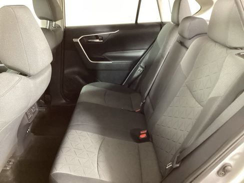 Used 2020 Toyota RAV4 XLE AWD/4WD image 22