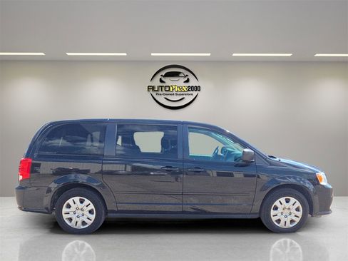 Used 2017 Dodge Grand Caravan SE w/ Power Window Group image 8