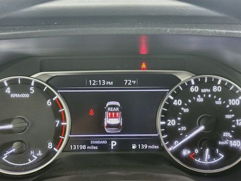 Used 2025 Nissan Rogue S FWD image 19