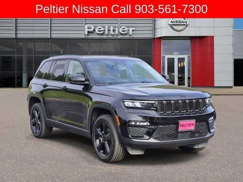 Used 2023 Jeep Grand Cherokee Limited w/ Black Appearance Package RWD image 1
