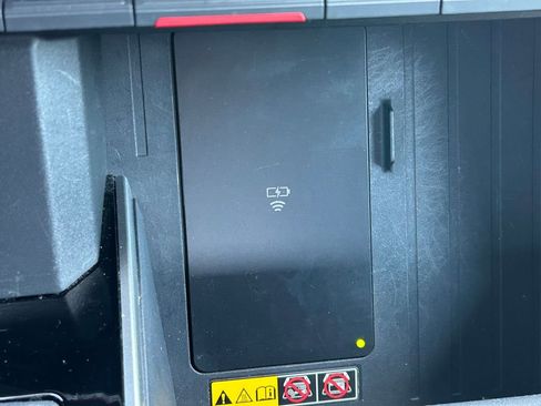 Used 2025 Toyota Tundra Platinum image 37