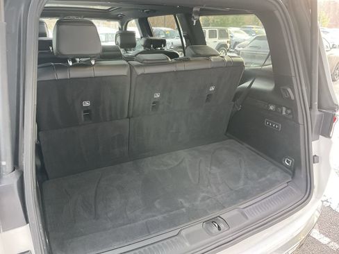 Used 2024 Jeep Wagoneer Series III w/ Premium Group I image 25