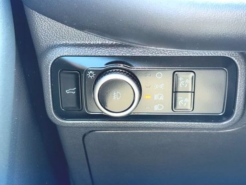 Used 2025 Ford Explorer ST AWD/4WD image 18