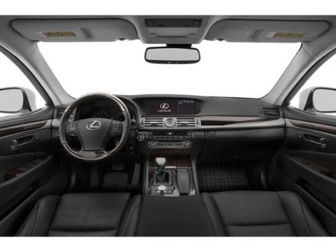 Used 2015 Lexus LS 460 w/ F Sport Package RWD image 9