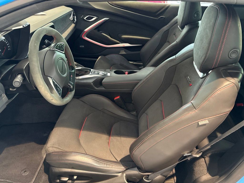 Used 2023 Chevrolet Camaro ZL1 RWD image 8