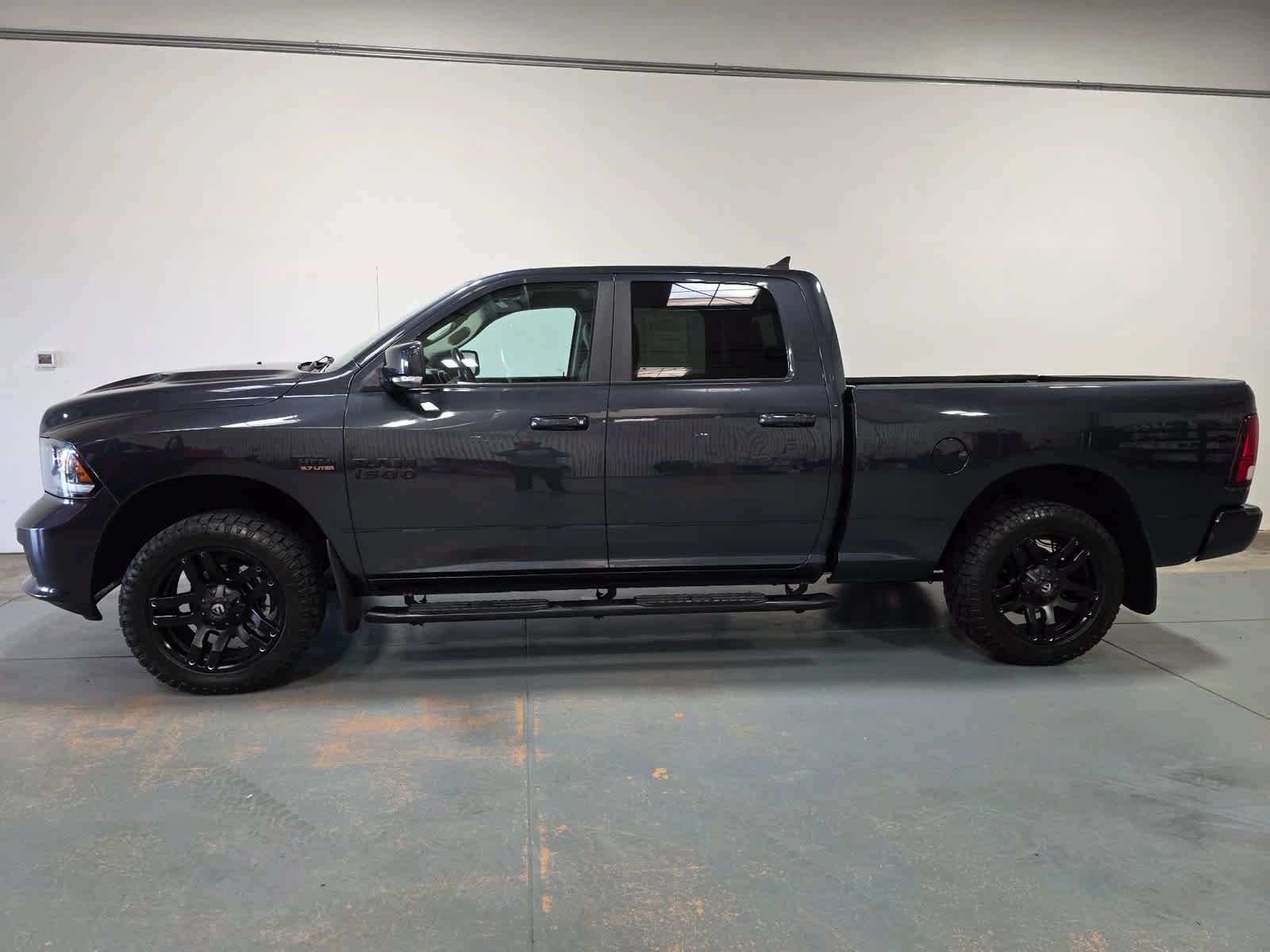 Used 2018 RAM 1500 Sport w/ Convenience Group AWD/4WD image 2