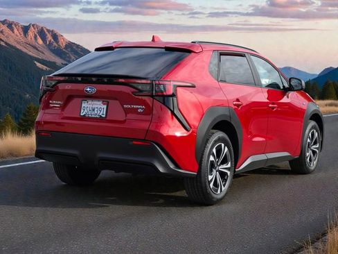 Certified 2024 Subaru Solterra Premium image 7