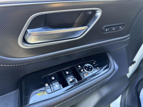 Used 2025 INFINITI QX80 Luxe image 15