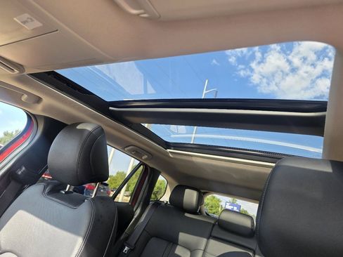 Used 2025 MAZDA CX-50 AWD 2.5 Hybrid w/ Premium Pkg image 17