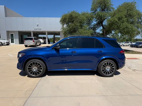 Used 2020 Mercedes-Benz GLE 350 4MATIC image 3