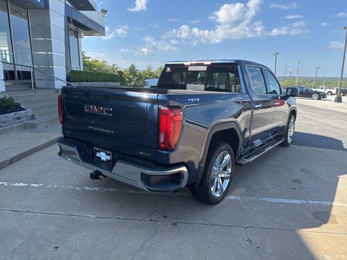 Used 2019 GMC Sierra 1500 SLT w/ SLT Premium Package image 3