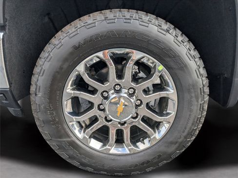New 2026 Chevrolet Silverado 2500 LTZ w/ LTZ Premium Package image 9