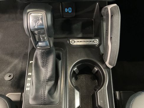 Used 2023 Ford Bronco Outer Banks AWD/4WD image 18