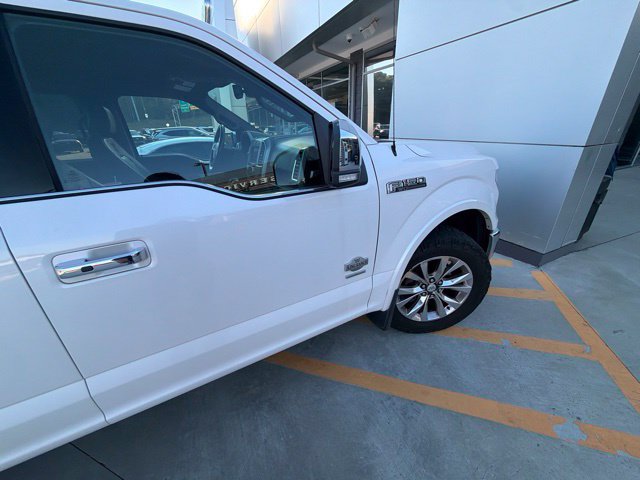 Used 2015 Ford F150 King Ranch w/ Equipment Group 601A Luxury AWD/4WD image 26