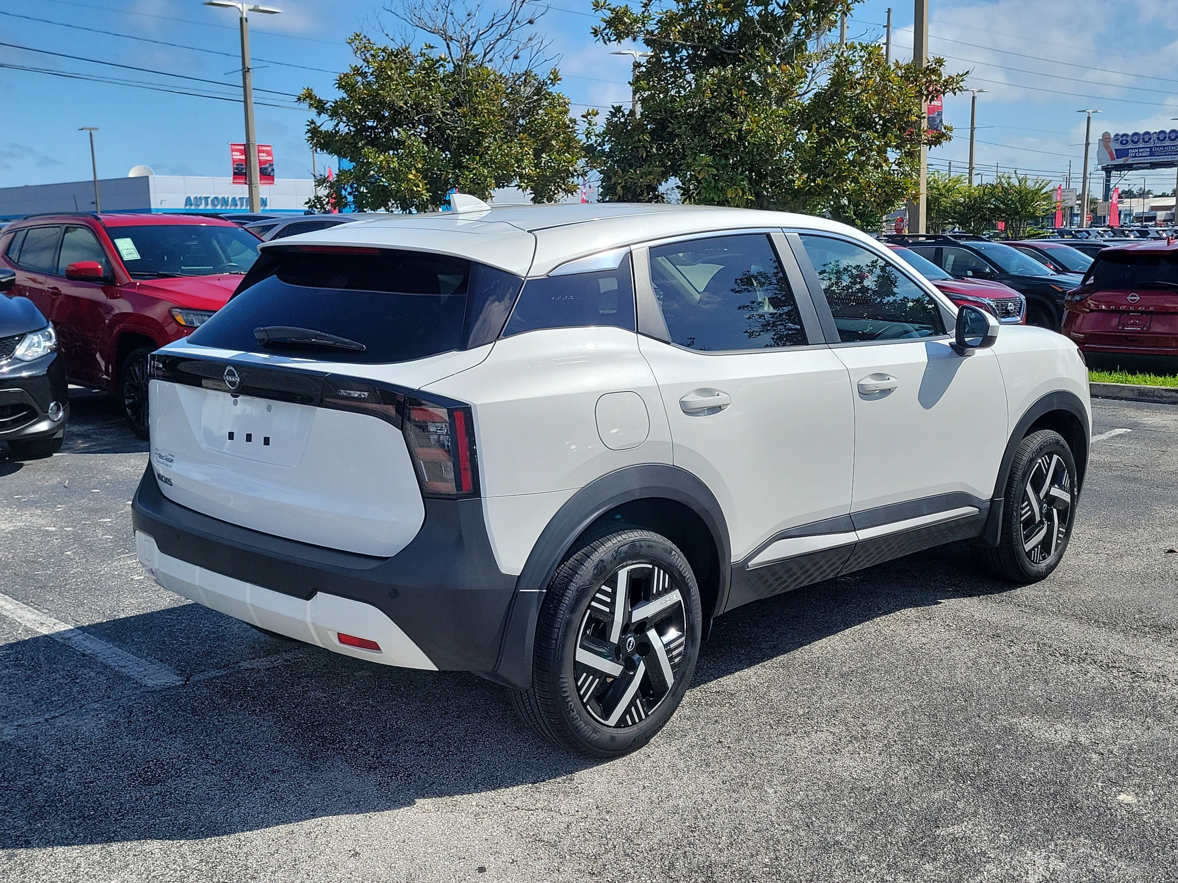 Certified 2025 Nissan Kicks SV FWD image 4
