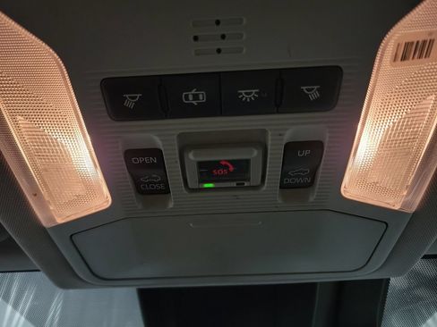 Used 2020 Toyota RAV4 XLE Premium AWD/4WD image 23
