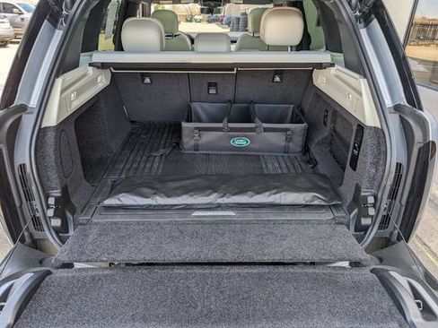 Certified 2023 Land Rover Range Rover SE AWD/4WD image 17