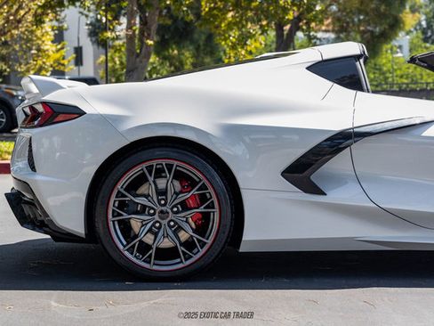 Used 2023 Chevrolet Corvette Stingray Premium Cpe w/ Z51 Performance Package image 10