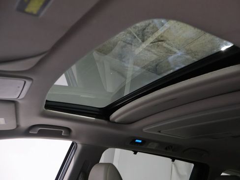 Used 2012 Honda Odyssey Touring image 27