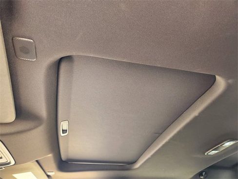 Used 2022 GMC Sierra 1500 Denali image 25