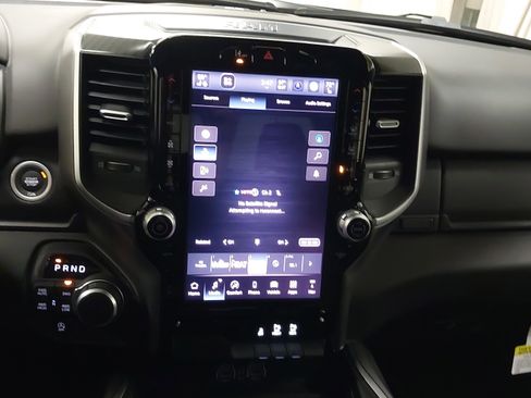 Used 2025 RAM 1500 Big Horn AWD/4WD image 21
