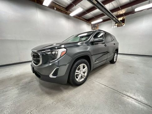 Certified 2019 GMC Terrain SLE w/ Driver Convenience Package AWD/4WD image 1