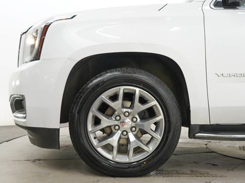 Used 2019 GMC Yukon XL SLT AWD/4WD image 28