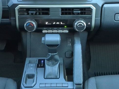 Used 2024 Toyota Tacoma SR image 18