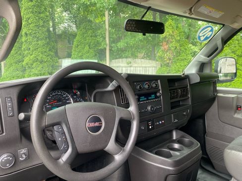 Used 2020 GMC Savana 2500 w/ Driver Convenience Package RWD image 15