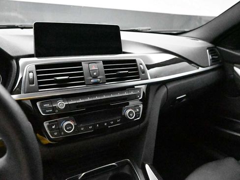 Used 2016 BMW 328i Sedan RWD image 11