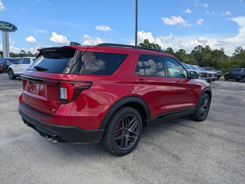 Used 2026 Ford Explorer ST w/ Sun And Sound Package AWD/4WD image 4