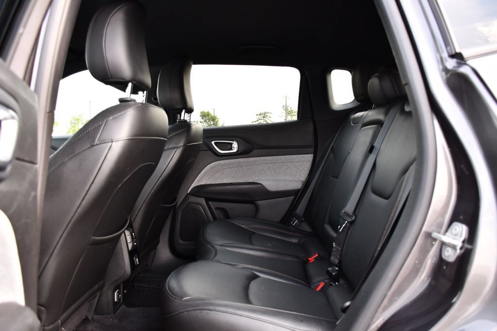 Used 2023 Jeep Compass Latitude AWD/4WD image 20