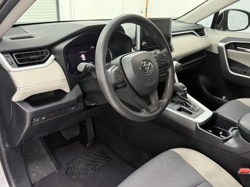 Used 2023 Toyota RAV4 XLE w/ Convenience Package FWD image 8