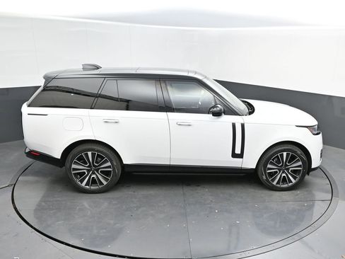 New 2025 Land Rover Range Rover SE AWD/4WD image 39