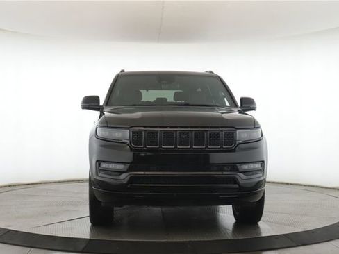 Used 2025 Jeep Grand Wagoneer Series II Obsidian w/ Quick Order Packagew 28T image 12