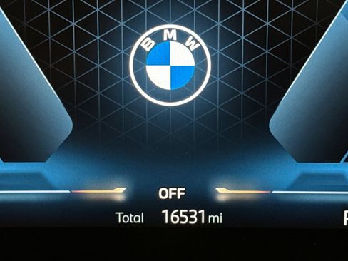 Used 2023 BMW 330i Sedan w/ Driving Assistance Package image 34