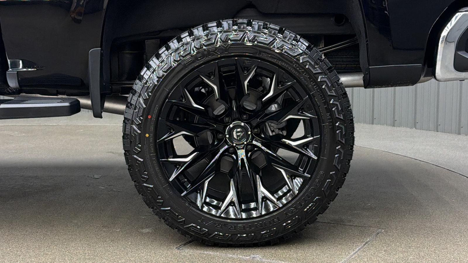 Used 2026 Chevrolet Silverado 1500 LT AWD/4WD image 12