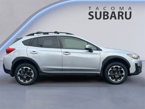 Used 2021 Subaru Crosstrek 2.0i Premium w/ Moonroof Package image 6