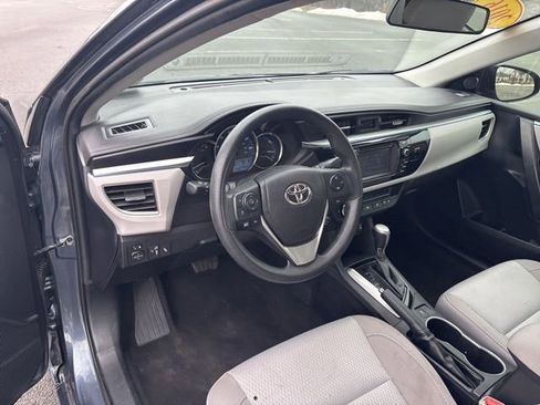 Used 2016 Toyota Corolla LE image 37