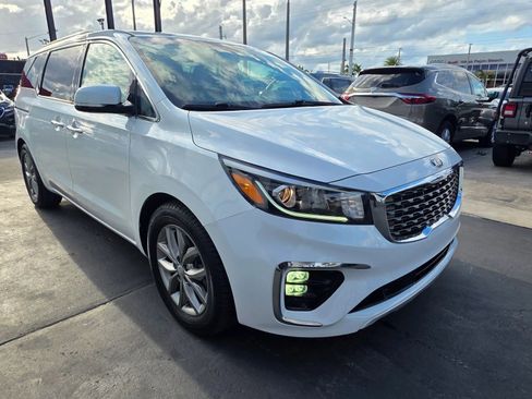 Used 2019 Kia Sedona EX w/ EX Premium Package FWD image 3