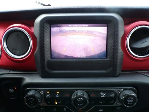 Used 2021 Jeep Wrangler Unlimited Rubicon w/ Cold Weather Group image 26