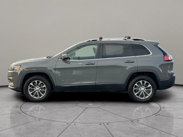 Used 2020 Jeep Cherokee Latitude Plus w/ Cold Weather Group AWD/4WD image 3
