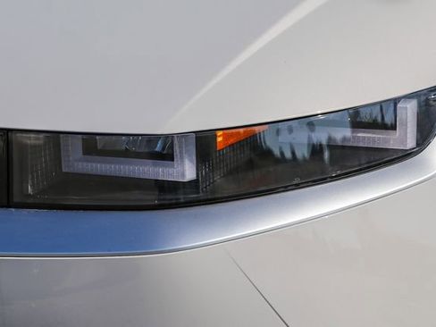 New 2026 Hyundai Ioniq 5 SE RWD image 8