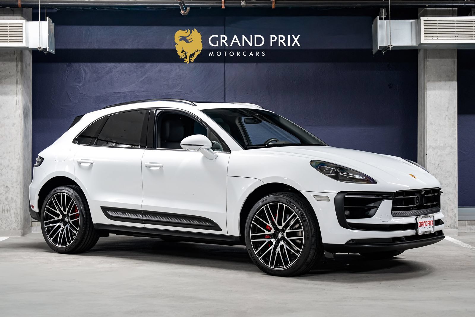 Used 2024 Porsche Macan S AWD/4WD 360° Tour