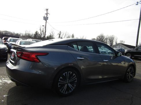 Used 2017 Nissan Maxima Platinum image 8