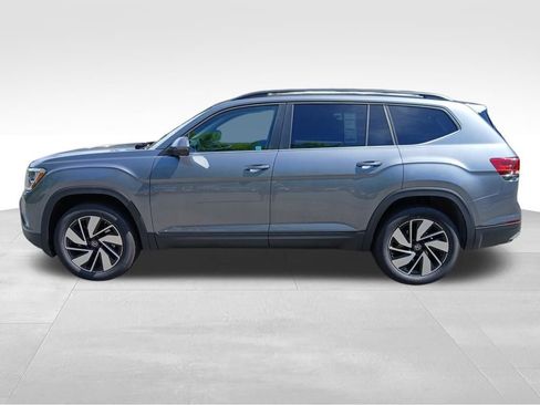 New 2025 Volkswagen Atlas SE image 2