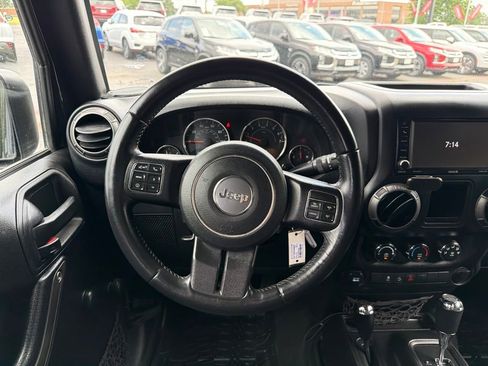 Used 2018 Jeep Wrangler Unlimited Sport AWD/4WD image 31