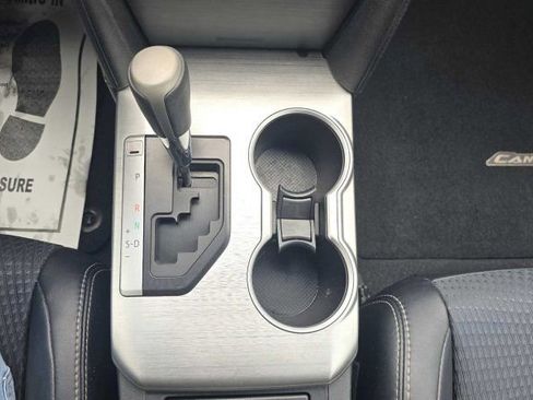 Used 2013 Toyota Camry SE FWD image 22